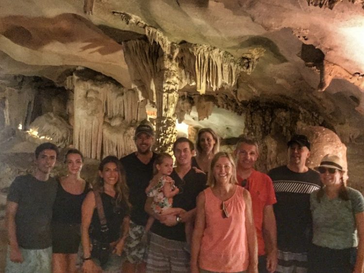 Thien Canh Son Cave, Indochina Bai Tu Long Bay